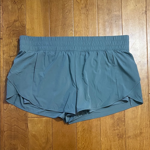 Avia Pants - Avia Sage Green Athletic Shorts 3X Athleisure Workout Running Gym Activewear